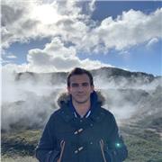 Etudiant en 4ème année d'école d'ingénieur aéronautique et aérospatiale donne cours de physique